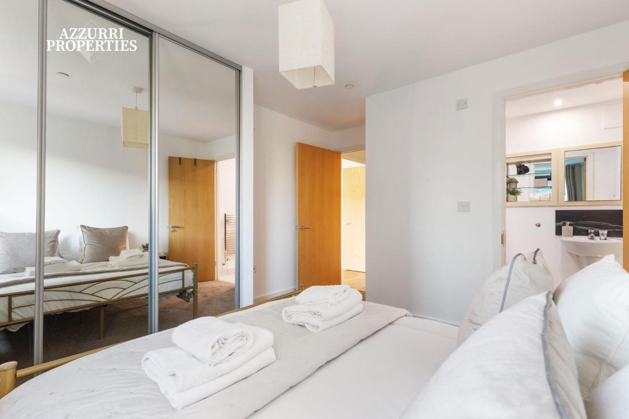 Appartamento 50 Percent Off For Monthly And Only 7-minute To Crossharbour Station
